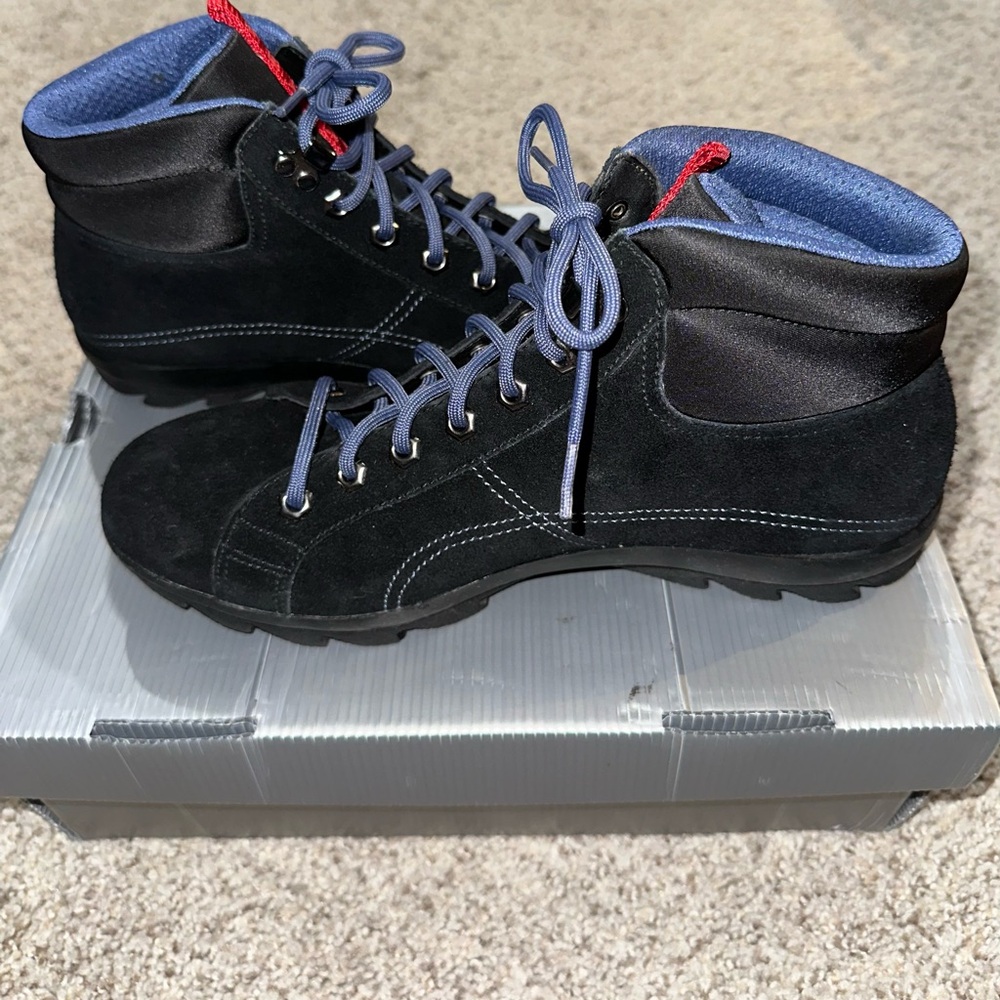Prada Men’s Nero(Black) Suede Lace-Up Boots size 8.5 (4T1846)